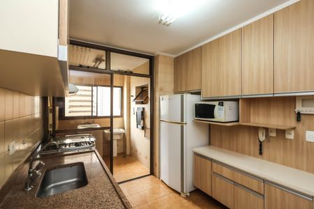 Apartamento à venda com 90m², 3 quartos e 2 vagasCozinha