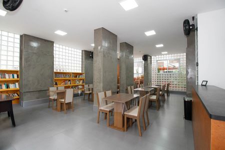 Apartamento à venda com 103m², 3 quartos e sem vaga Apartamento à venda com 103m², 3 quartos e sem vagaÁrea Comum - Salão de Festas