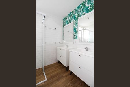 Apartamento à venda com 103m², 3 quartos e sem vaga Apartamento à venda com 103m², 3 quartos e sem vagaBanheiro