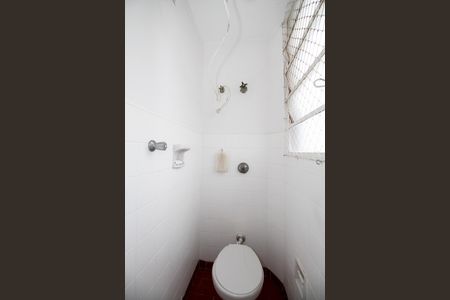 Apartamento à venda com 103m², 3 quartos e sem vaga Apartamento à venda com 103m², 3 quartos e sem vagaBanheiro de Serviço