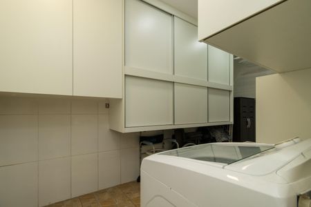 Casa à venda com 169m², 4 quartos e 2 vagasÁrea de Serviço