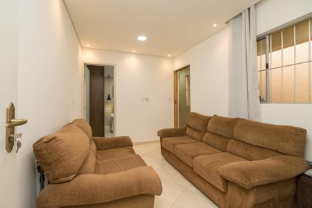 Casa à venda com 169m², 4 quartos e 2 vagasSala 2
