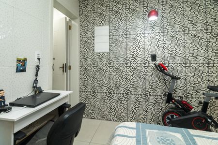 Casa à venda com 169m², 4 quartos e 2 vagasSuíte