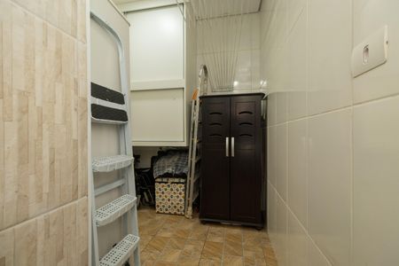 Casa à venda com 169m², 4 quartos e 2 vagasÁrea de Serviço