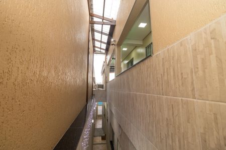 Casa à venda com 169m², 4 quartos e 2 vagasVista lateral externa