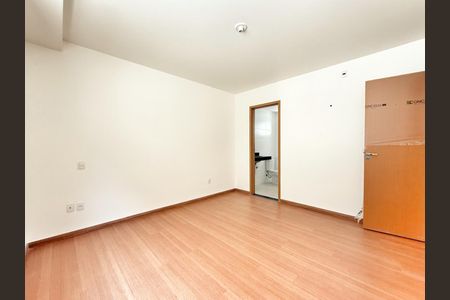 Apartamento à venda com 136m², 3 quartos e 1 vagaSuíte