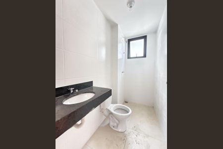 Apartamento à venda com 77m², 2 quartos e 1 vagaBanheiro da Suíte