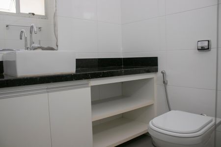 Apartamento para alugar com 117m², 3 quartos e 1 vagaBanheiro da Suíte