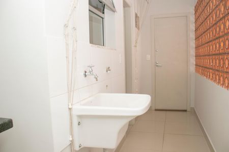 Apartamento para alugar com 117m², 3 quartos e 1 vagaÁrea de Serviço