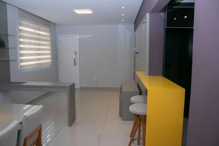 sala de apartamento para alugar com 3 quartos, 117m² em Santo Antônio, Belo Horizonte