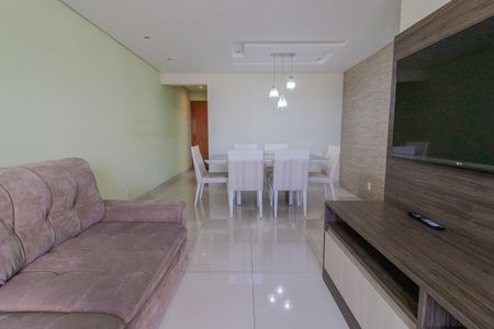 Sala de apartamento para alugar com 3 quartos, 90m² em Vila Bocaina, Mauá