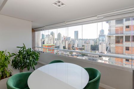 Apartamento à venda com 116m², 3 quartos e 2 vagasVaranda