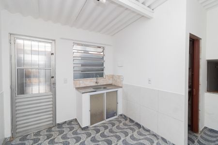 Sala/Cozinha de casa para alugar com 1 quarto, 45m² em Parque Ramos Freitas, São Paulo