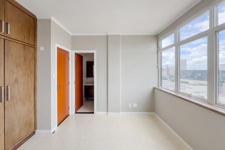 Apartamento para alugar com 105m², 3 quartos e 1 vagaSuíte