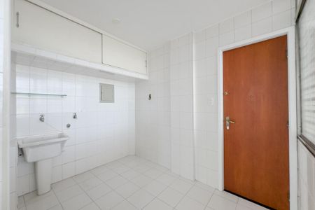Apartamento para alugar com 105m², 3 quartos e 1 vagaÁrea de Serviço