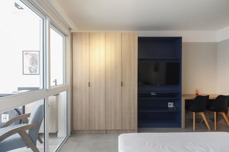 Studio para alugar com 35m², 1 quarto e sem vaga Studio para alugar com 35m², 1 quarto e sem vagaStudio - Quarto