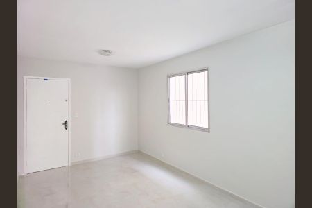 Sala  de apartamento para alugar com 2 quartos, 62m² em Vila Leonor, Guarulhos