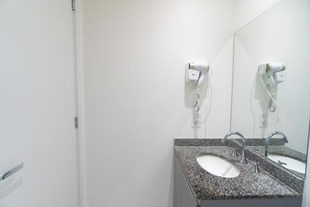 Apartamento para alugar com 34m², 1 quarto e sem vagaBanheiro