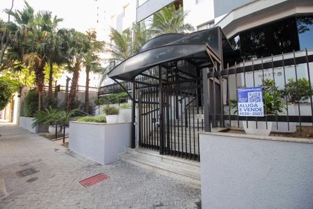 Apartamento à venda com 68m², 3 quartos e 1 vaga Apartamento à venda com 68m², 3 quartos e 1 vagaFachada