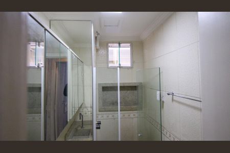 Apartamento à venda com 68m², 3 quartos e 1 vaga Apartamento à venda com 68m², 3 quartos e 1 vagaBanheiro Social