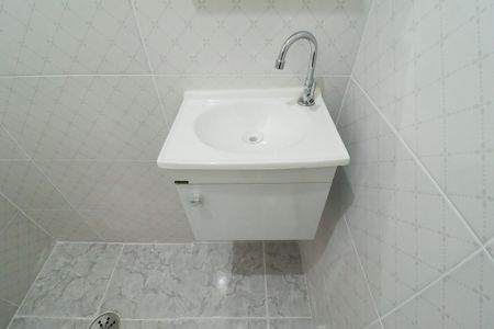 Casa para alugar com 100m², 1 quarto e sem vaga Casa para alugar com 100m², 1 quarto e sem vagaBanheiro