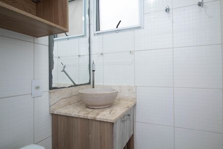 Banheiro de apartamento para alugar com 2 quartos, 44m² em Ponte Grande, Guarulhos