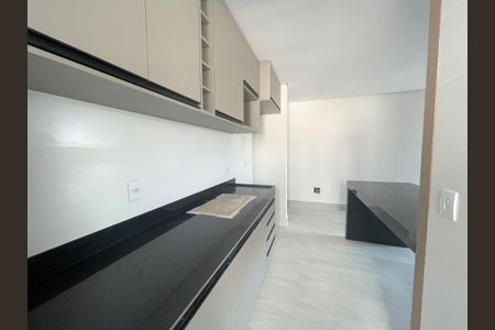 Apartamento à venda com 85m², 3 quartos e 2 vagasCozinha