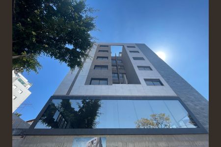 Apartamento à venda com 69m², 3 quartos e 2 vagasFachada