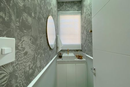 Banheiro de Serviço de apartamento à venda com 2 quartos, 80m² em Carmo, Belo Horizonte