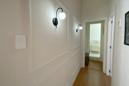 Corredor de apartamento à venda com 2 quartos, 80m² em Carmo, Belo Horizonte