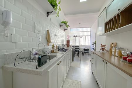 Apartamento à venda com 80m², 2 quartos e sem vaga Apartamento à venda com 80m², 2 quartos e sem vagaCozinha