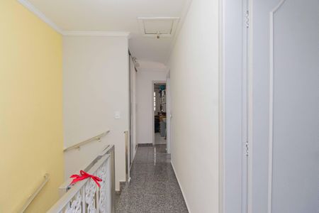 Casa à venda com 220m², 4 quartos e 2 vagasCorredor