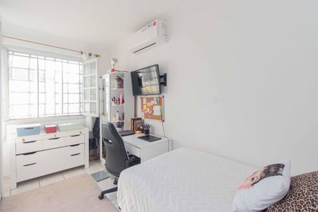 Casa à venda com 220m², 4 quartos e 2 vagasQuarto 2