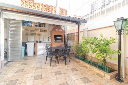 Casa à venda com 220m², 4 quartos e 2 vagasÁrea Externa