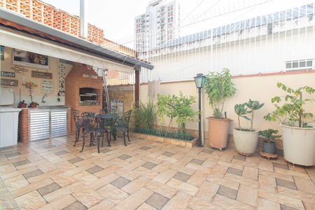 Casa à venda com 220m², 4 quartos e 2 vagasÁrea Externa