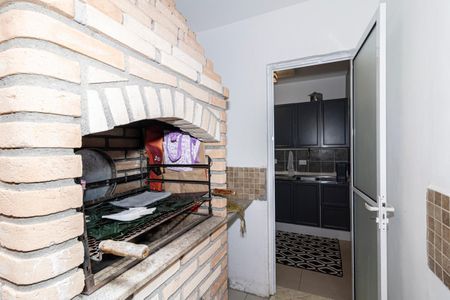 Casa à venda com 100m², 3 quartos e 2 vagas Casa à venda com 100m², 3 quartos e 2 vagasEspaço Gourmet