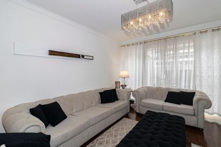 Casa à venda com 100m², 3 quartos e 2 vagas Casa à venda com 100m², 3 quartos e 2 vagasSala