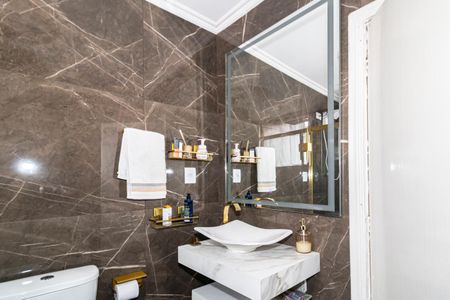 Casa à venda com 100m², 3 quartos e 2 vagas Casa à venda com 100m², 3 quartos e 2 vagasBanheiro