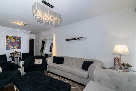 Casa à venda com 100m², 3 quartos e 2 vagas Casa à venda com 100m², 3 quartos e 2 vagasSala