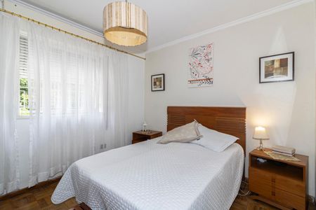 Casa à venda com 100m², 3 quartos e 2 vagas Casa à venda com 100m², 3 quartos e 2 vagasQuarto 1