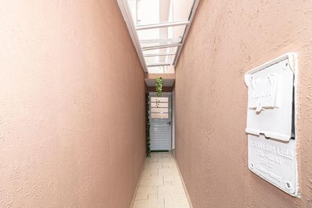 Casa à venda com 100m², 3 quartos e 2 vagas Casa à venda com 100m², 3 quartos e 2 vagasCorredor Externo