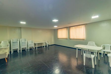 Apartamento à venda com 65m², 2 quartos e 1 vagaÁrea comum