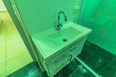 Apartamento à venda com 65m², 2 quartos e 1 vagaBanheiro Social