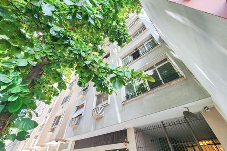 Apartamento para alugar com 150m², 3 quartos e 1 vagaFachada