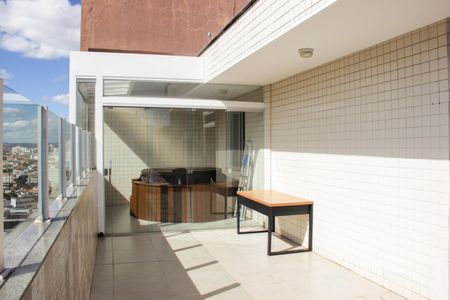 Apartamento para alugar com 230m², 4 quartos e 3 vagasCobertura