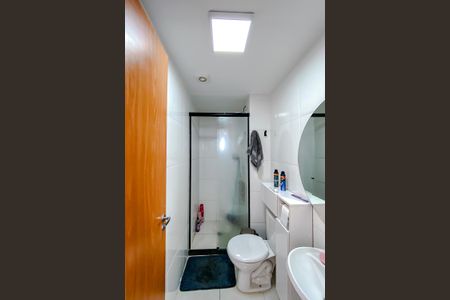 Apartamento à venda com 38m², 2 quartos e 1 vaga Apartamento à venda com 38m², 2 quartos e 1 vagaBanheiro