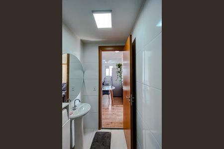 Apartamento à venda com 38m², 2 quartos e 1 vaga Apartamento à venda com 38m², 2 quartos e 1 vagaBanheiro