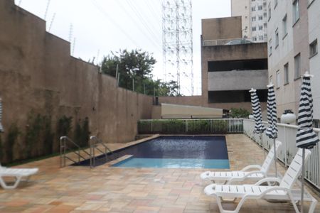 Apartamento para alugar com 40m², 2 quartos e sem vagaÁrea comum - Piscina