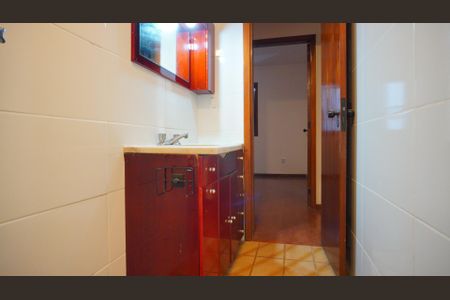 Apartamento à venda com 75m², 2 quartos e 1 vaga Apartamento à venda com 75m², 2 quartos e 1 vagaBanheiro social