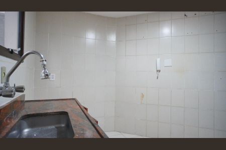 Cozinha e Área de Serviço de apartamento para alugar com 2 quartos, 75m² em Bela Vista, Porto Alegre